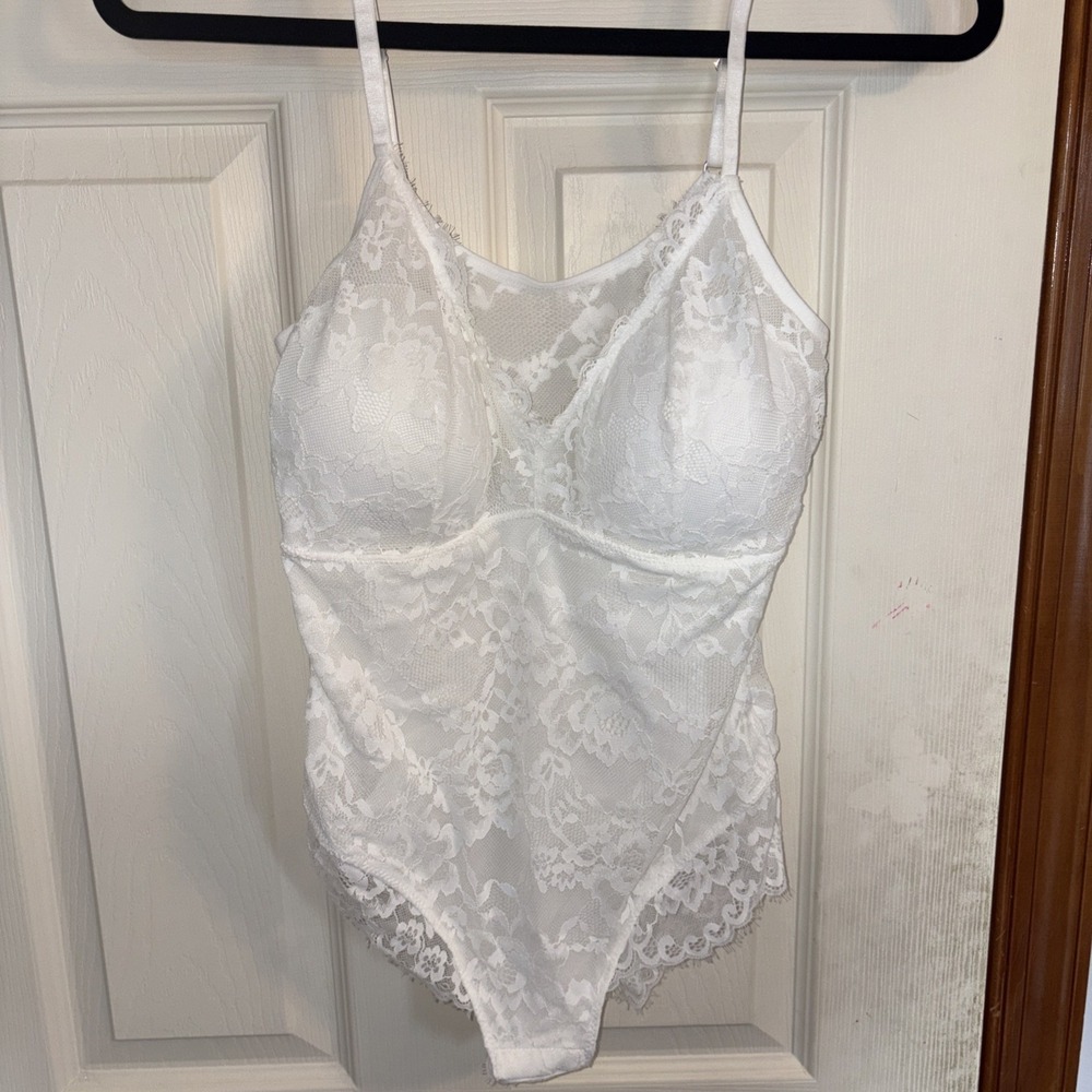 Hey shape White Lace Bodysuit XL Padded